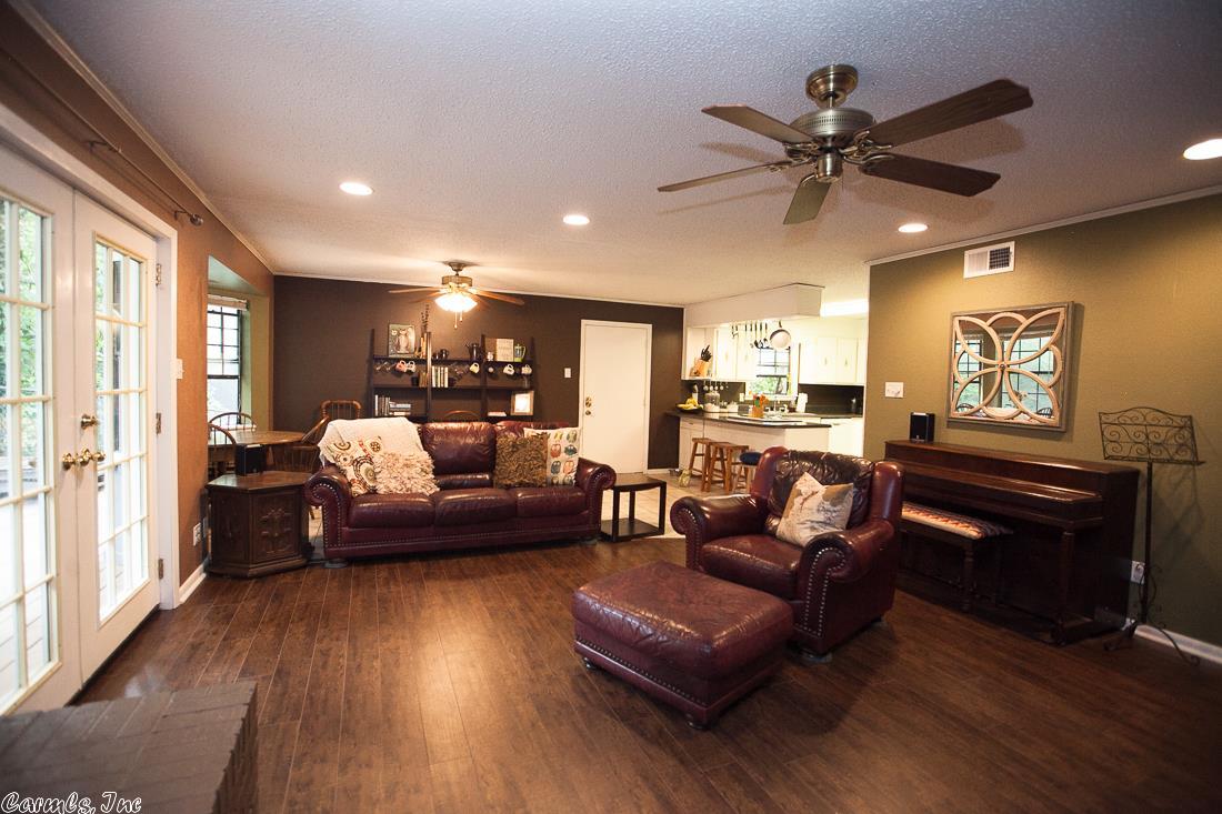 12 Rio Grande Forest Drive, Little Rock, AR 72212