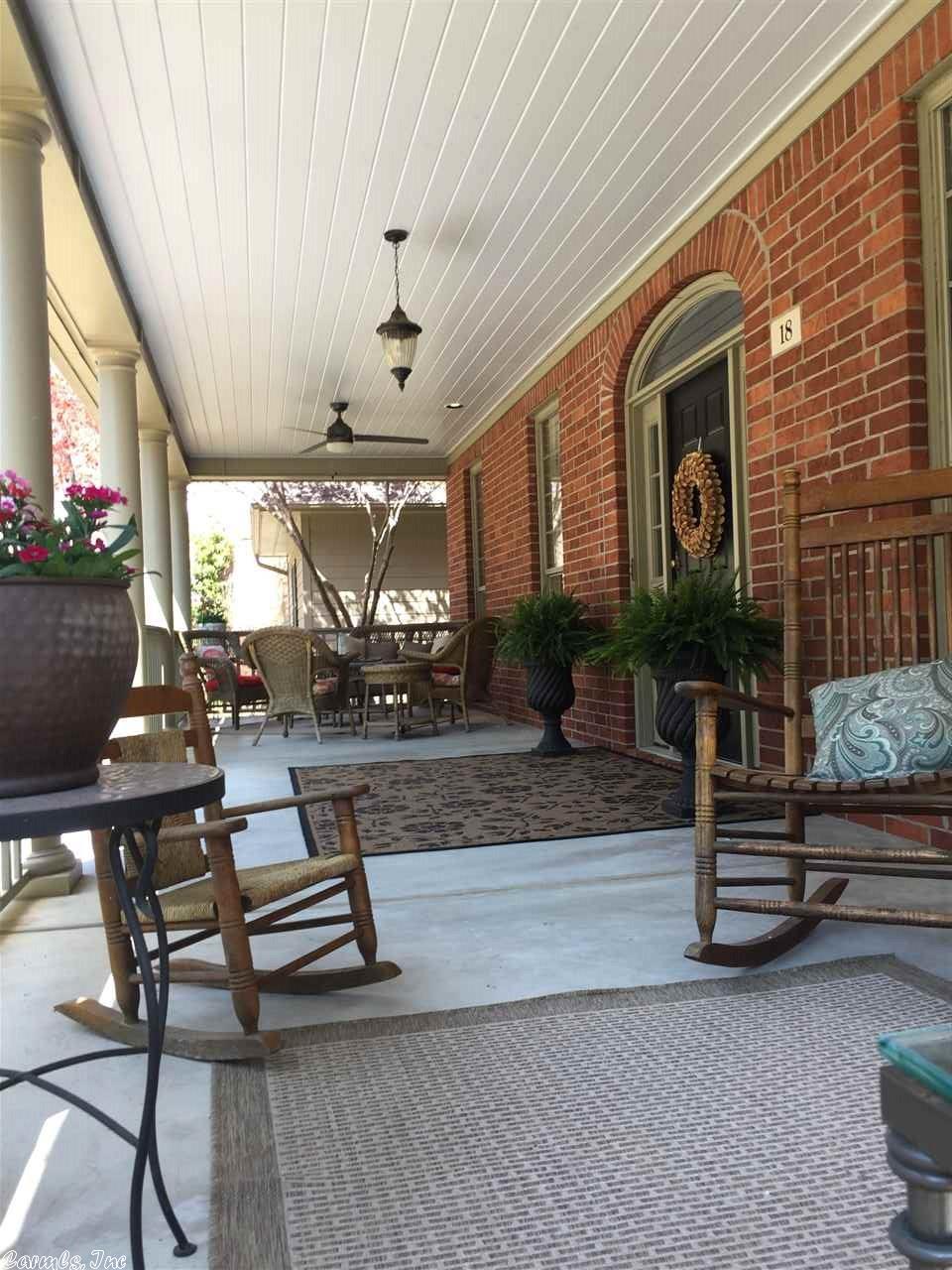 18 Champagnolle Court, Little Rock, AR 72223