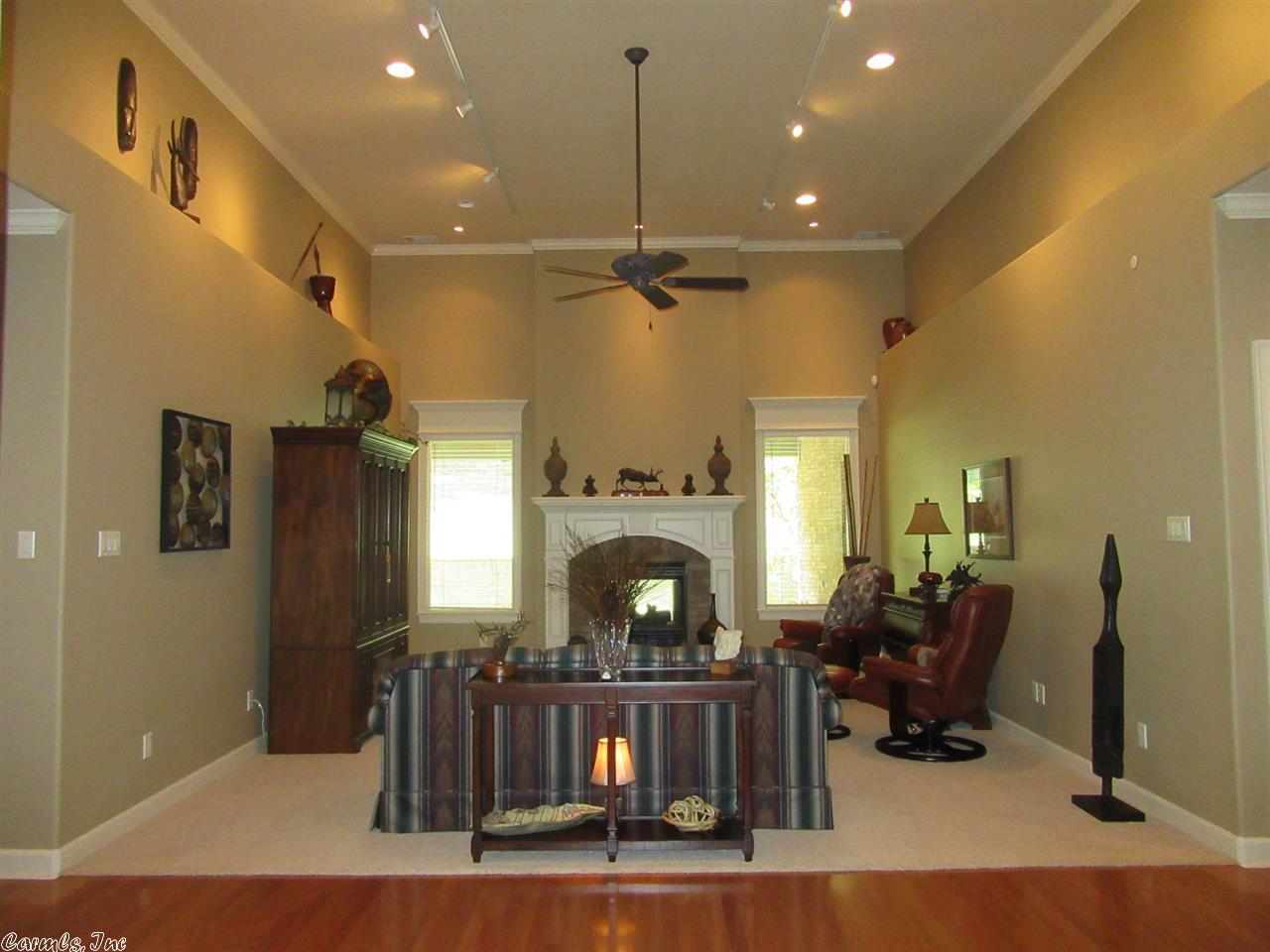 19 Menden Ln, Little Rock, AR 72223