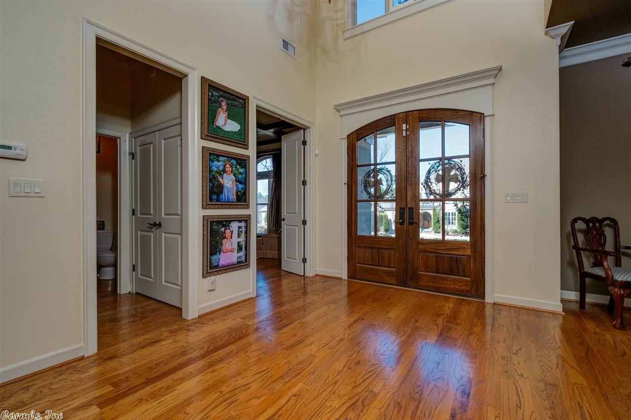 131 Courts Lane, Little Rock, AR 72223
