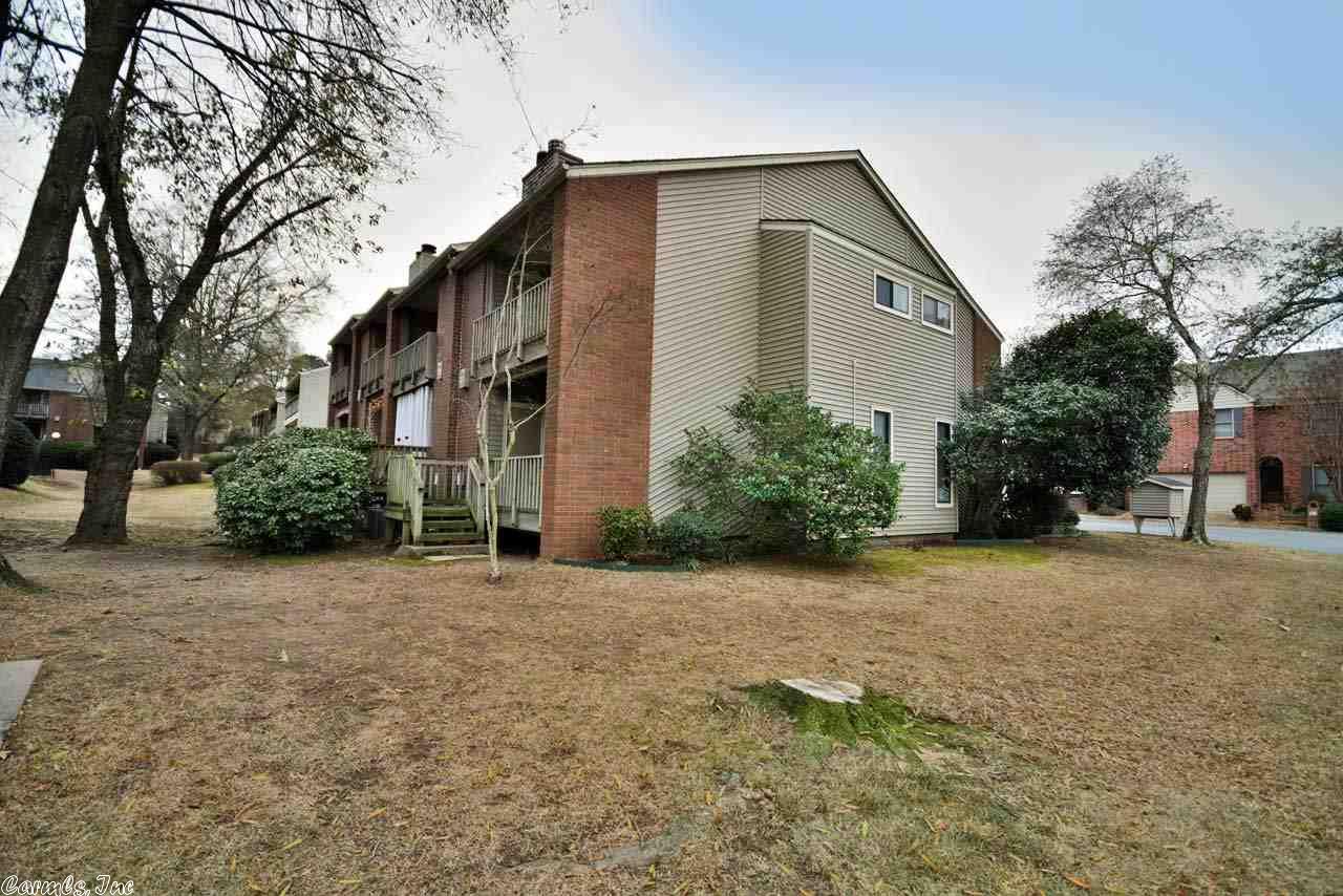 2824 Foxcroft Road, Little Rock, AR 72227