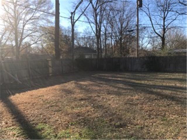 1406 Clover LnWest Memphis, AR, 72301Crittenden County