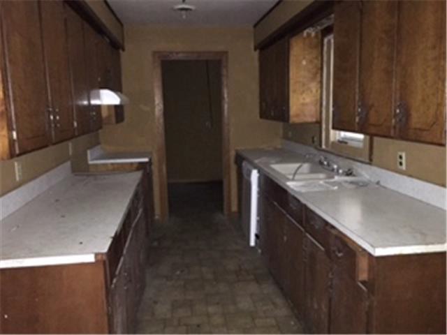 818 Redwood DrForrest City, AR, 72335Saint Francis County