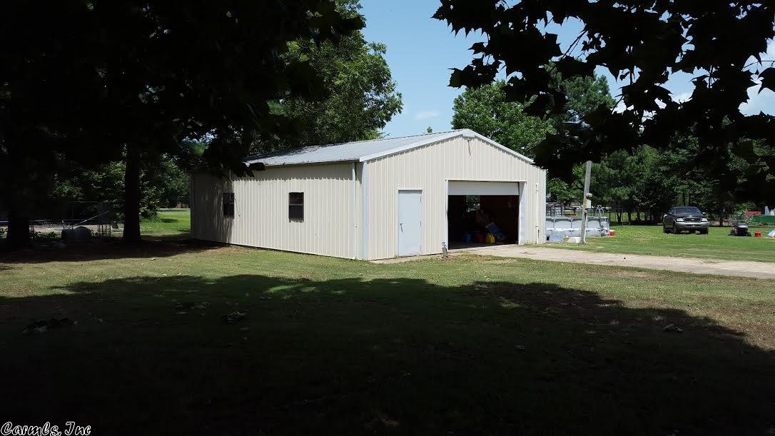 614 E Gum Street, Hickory Ridge, AR 72347