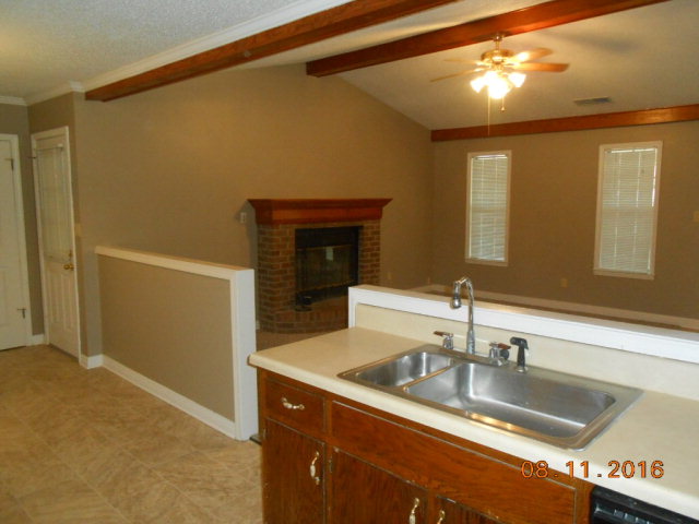207 CABRIOLET STREET, Marion, AR 72364