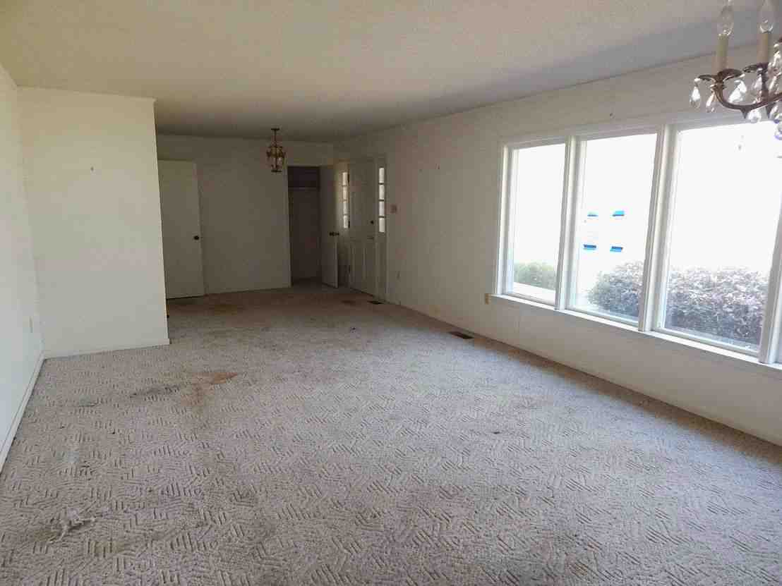 211 W Riverside DrMarked Tree, AR, 72365Poinsett County