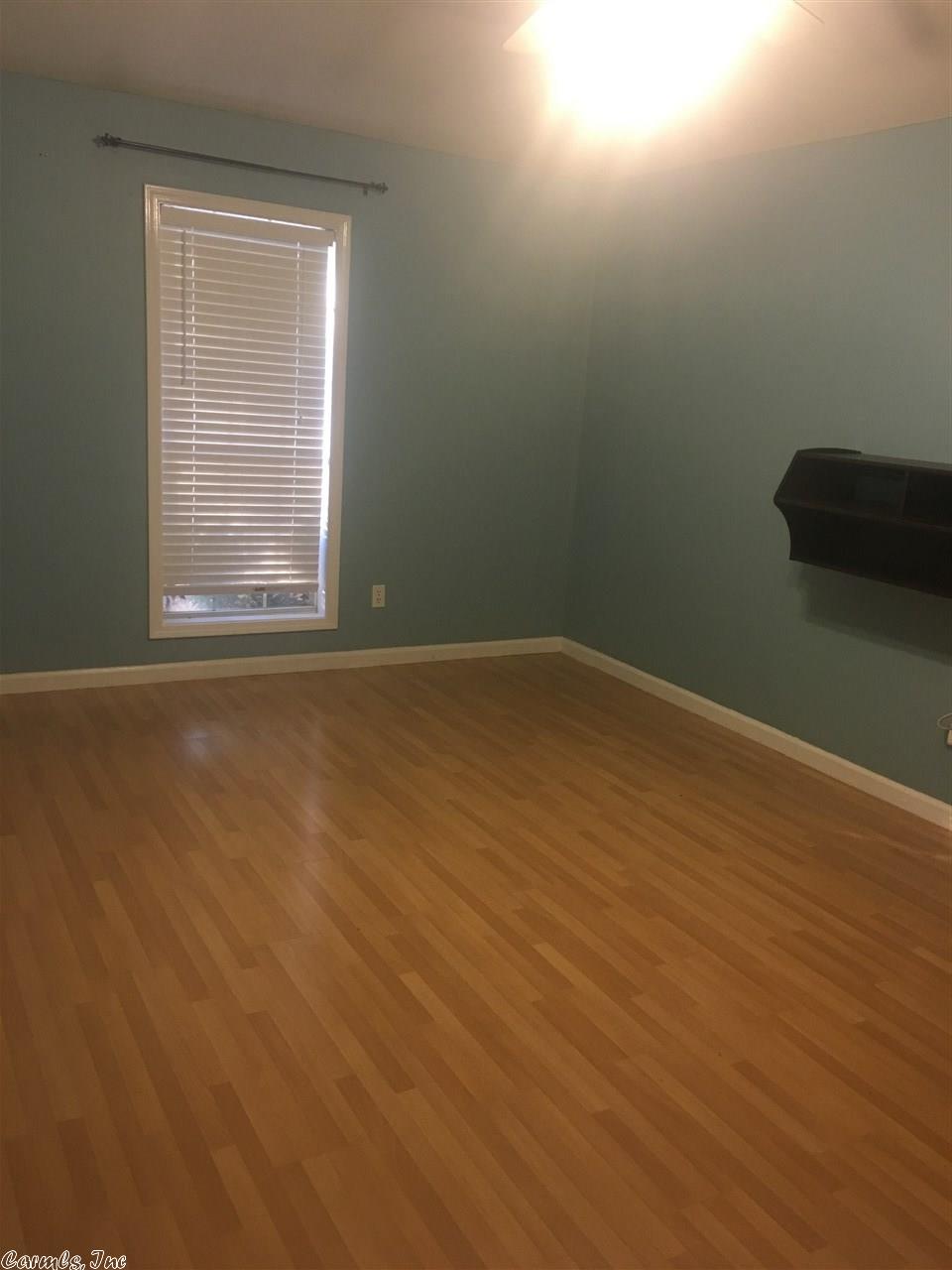 2408 Clinton School Rd., Jonesboro, AR 72401