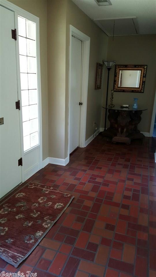 904 W Nettleton Avenue, Jonesboro, AR 72401