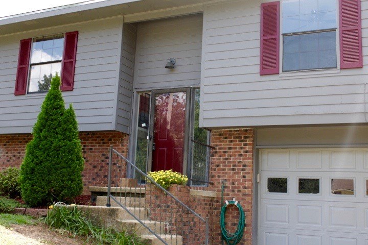 2011 Cenwood Dr., Jonesboro, AR 72401
