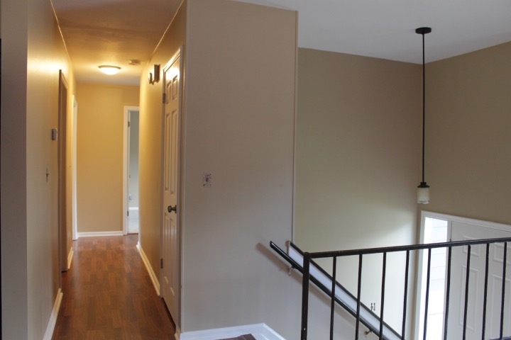2011 Cenwood Dr., Jonesboro, AR 72401
