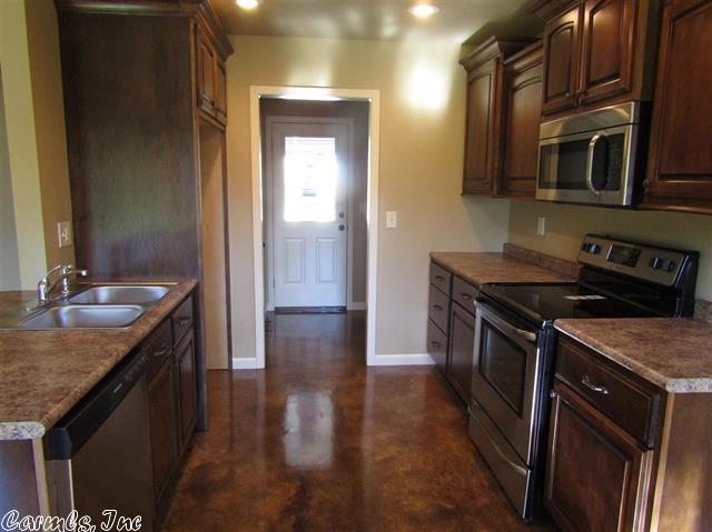 389 Wildwood Point, Jonesboro, AR 72401