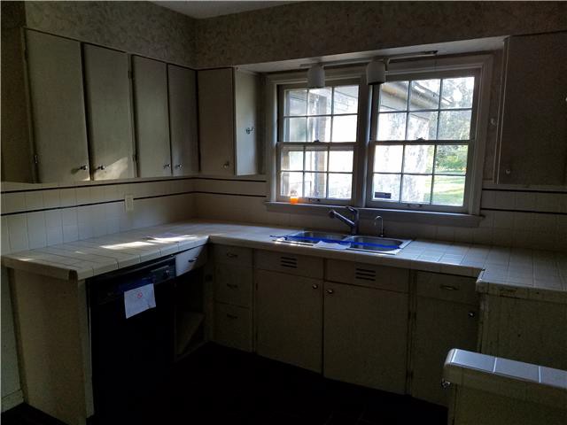 1307 Nettleton CirJonesboro, AR, 72401Craighead County