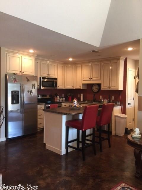 3318 Colony Dr, Jonesboro, AR 72404