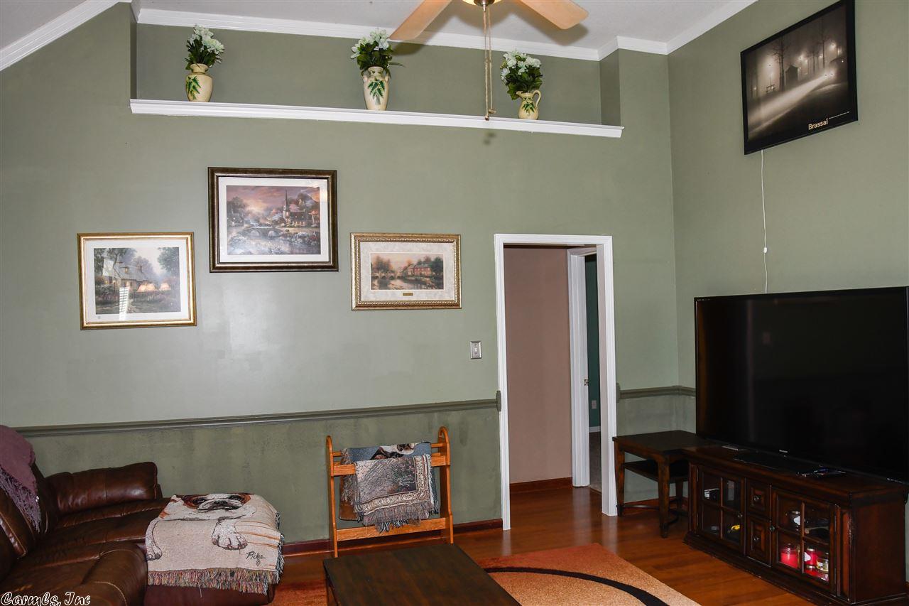 5104 Deerfield, Jonesboro, AR 72404