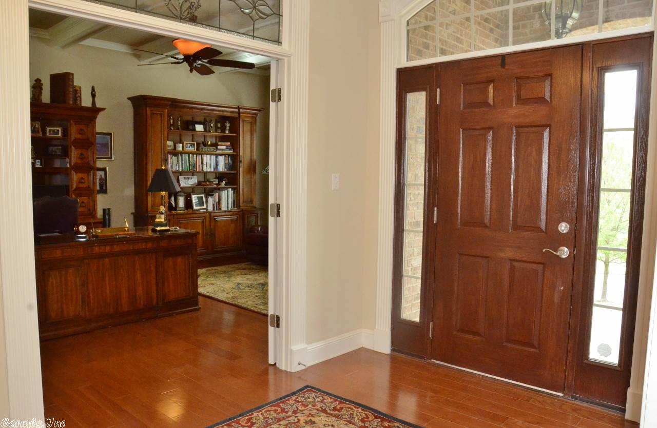 1009 Lake Crest Drive, Jonesboro, AR 72404