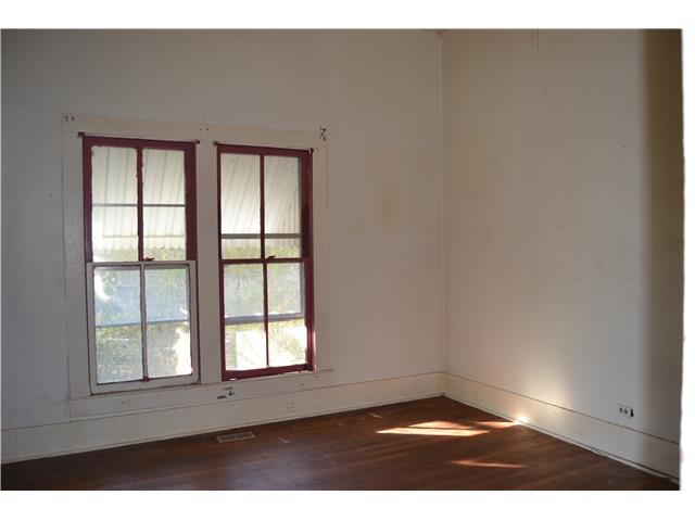 206 Lilly StBatesville, AR, 72501Independence County