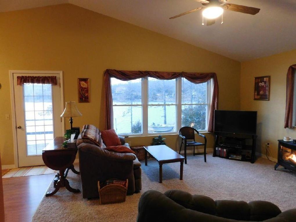 923 West View Circle, Horseshoe Bend, AR 72512