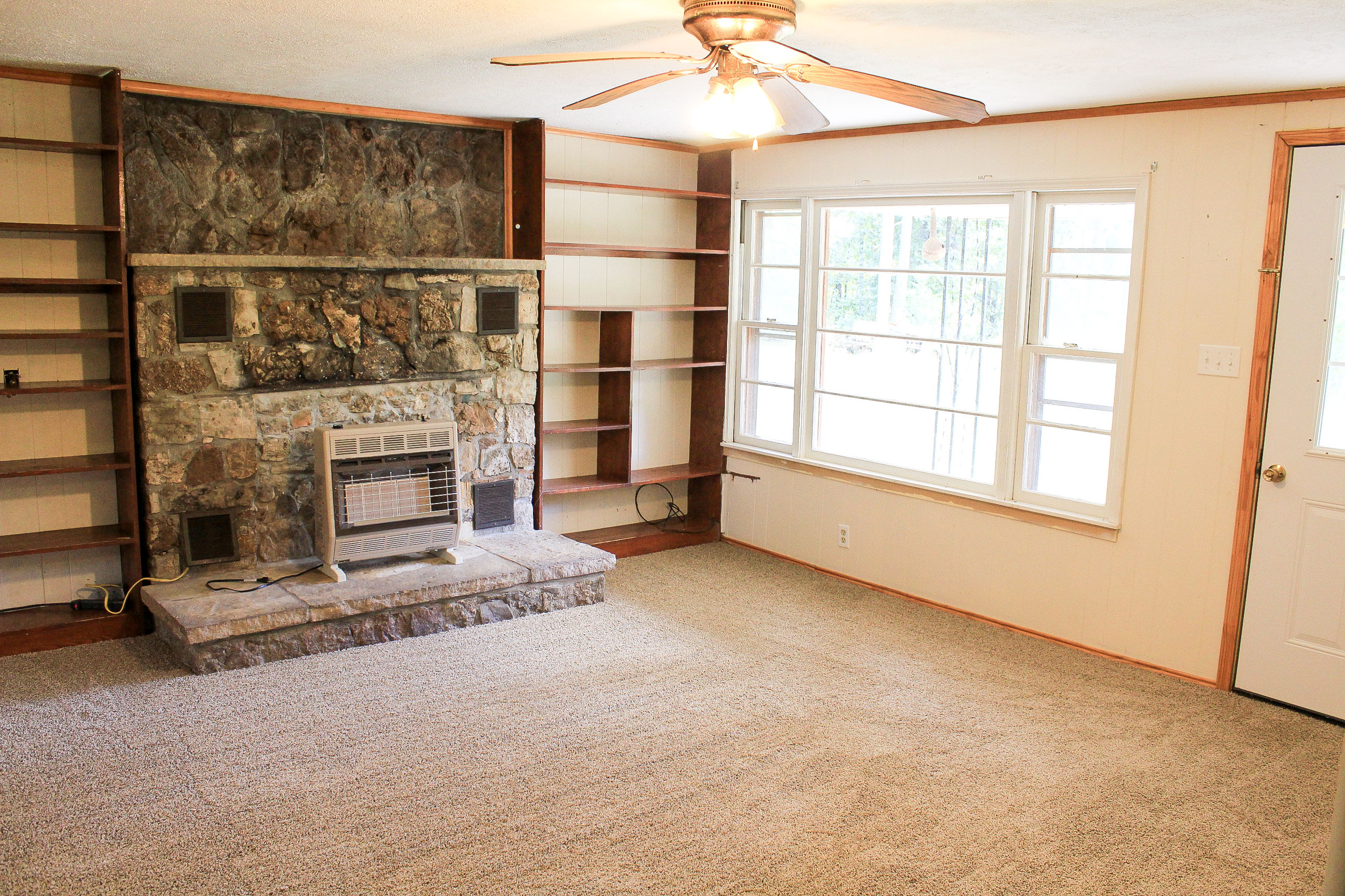 531 Quarry Rd, Hardy, AR 72542