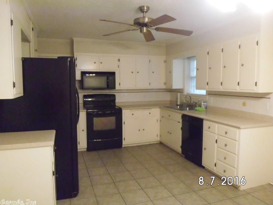422 Hillcrest Drive, Heber Springs, AR 72543