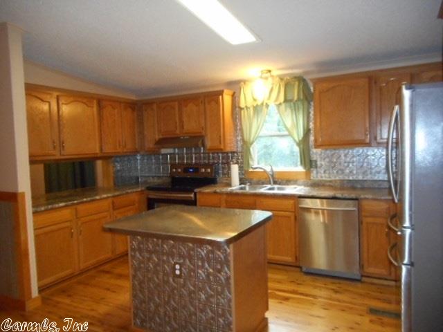 625 S Sexton Creek Road, Heber Springs, AR 72543