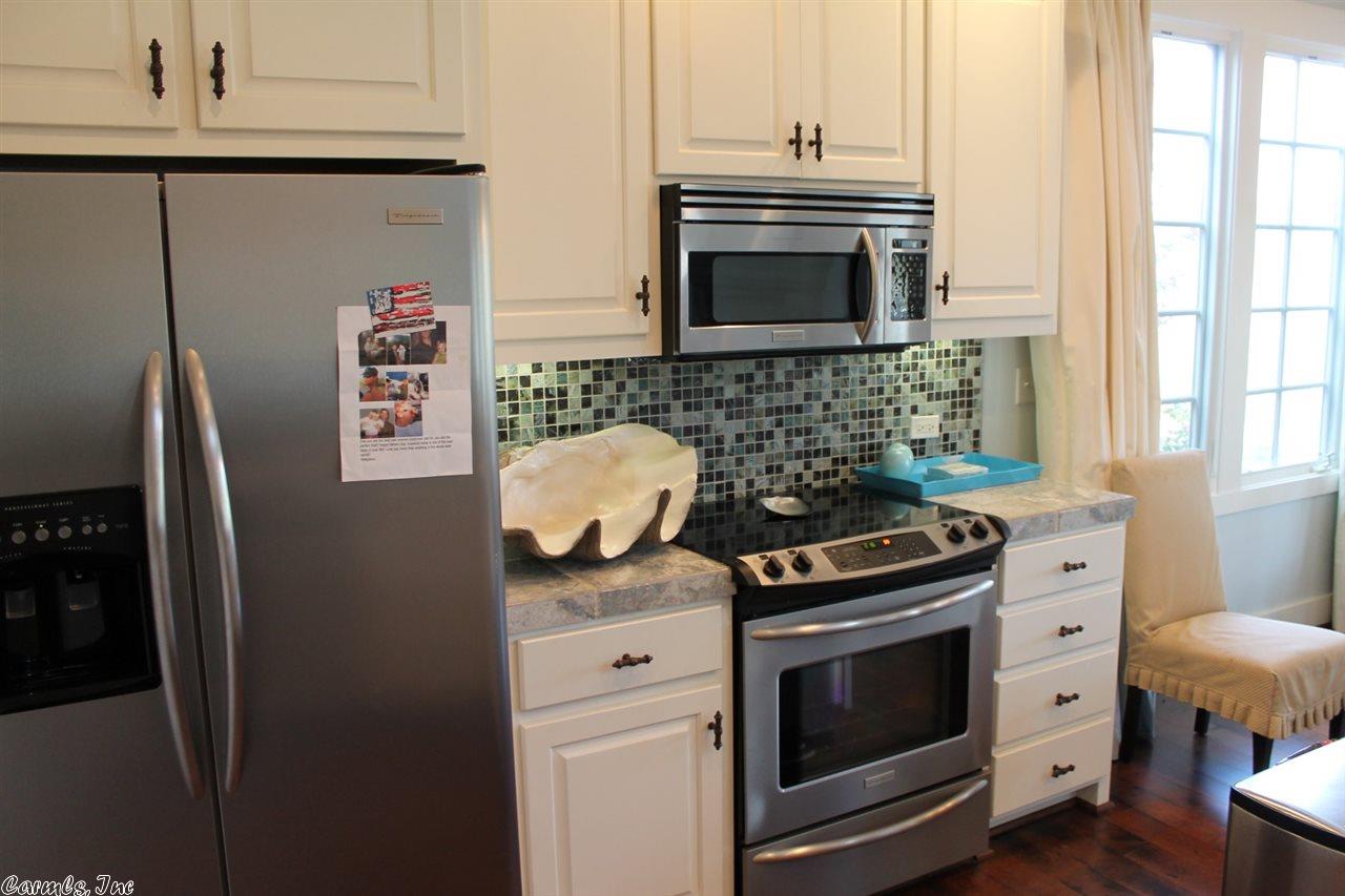 31 Brighton Pointe Lane, Heber Springs, AR 72543