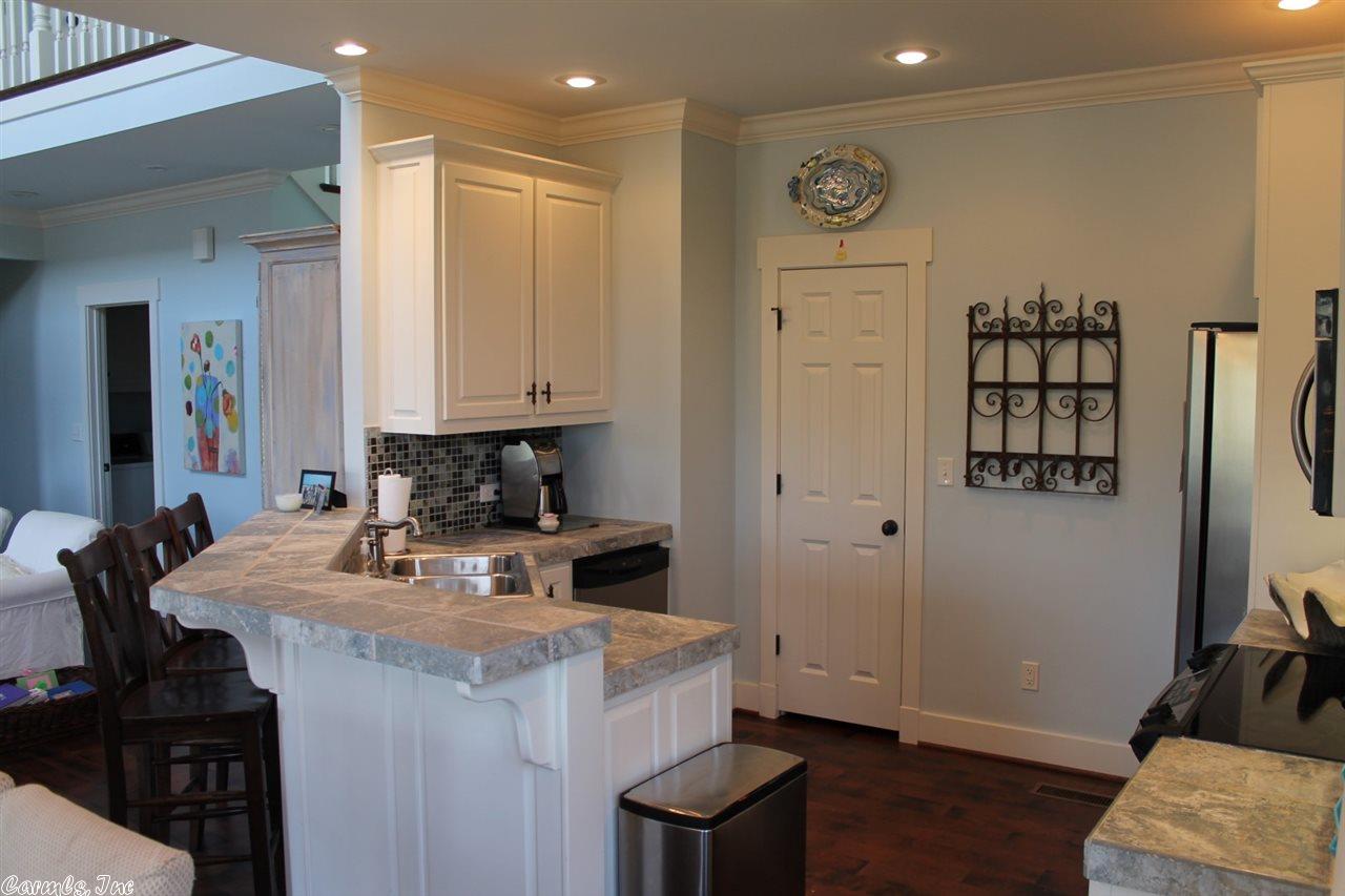 31 Brighton Pointe Lane, Heber Springs, AR 72543