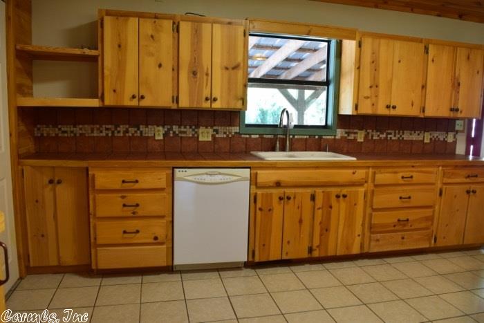 1519 Coolwater Retreat, Mountain View, AR 72560