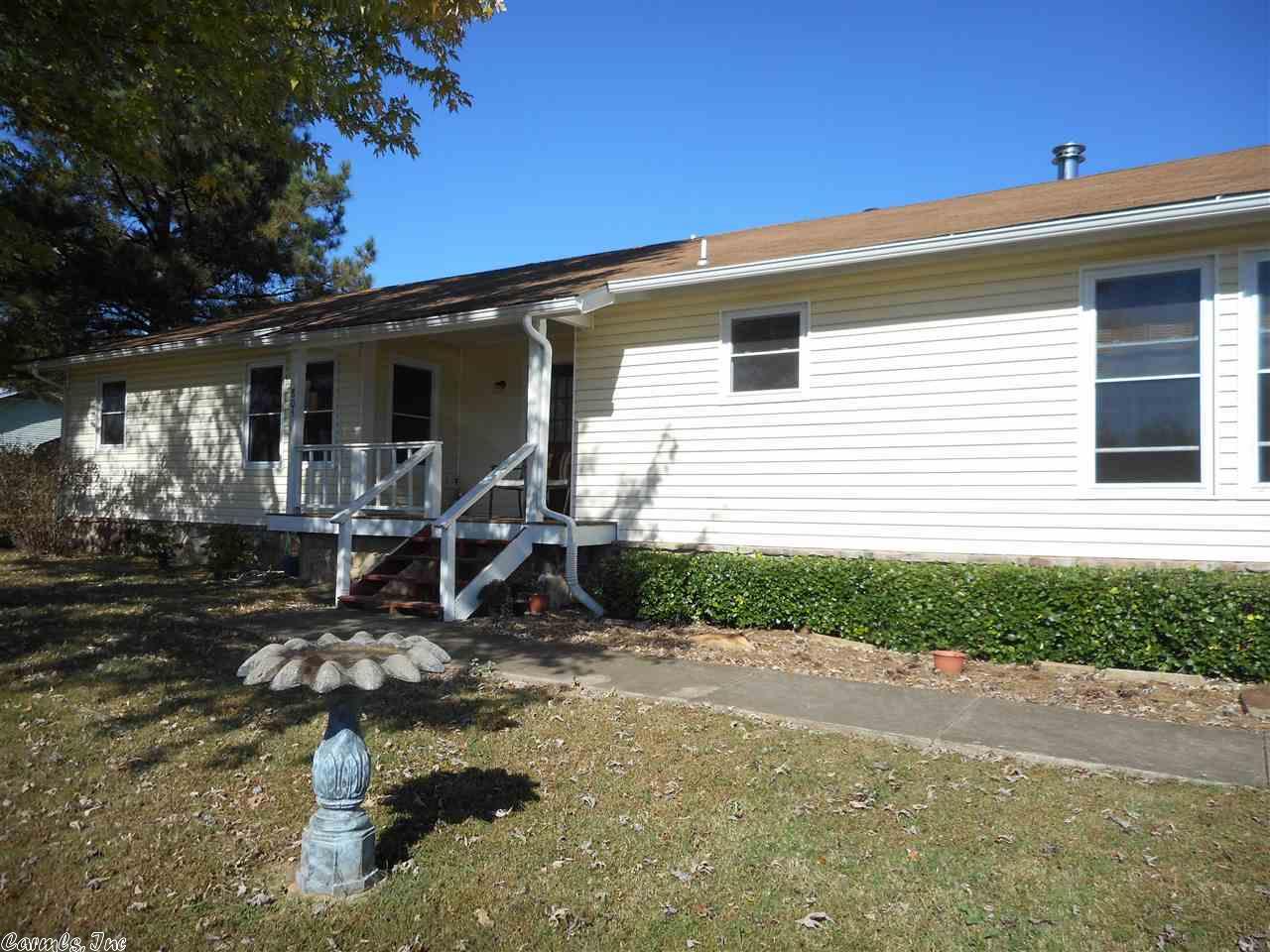 805 Clarence Street, Mountain View, AR 72560