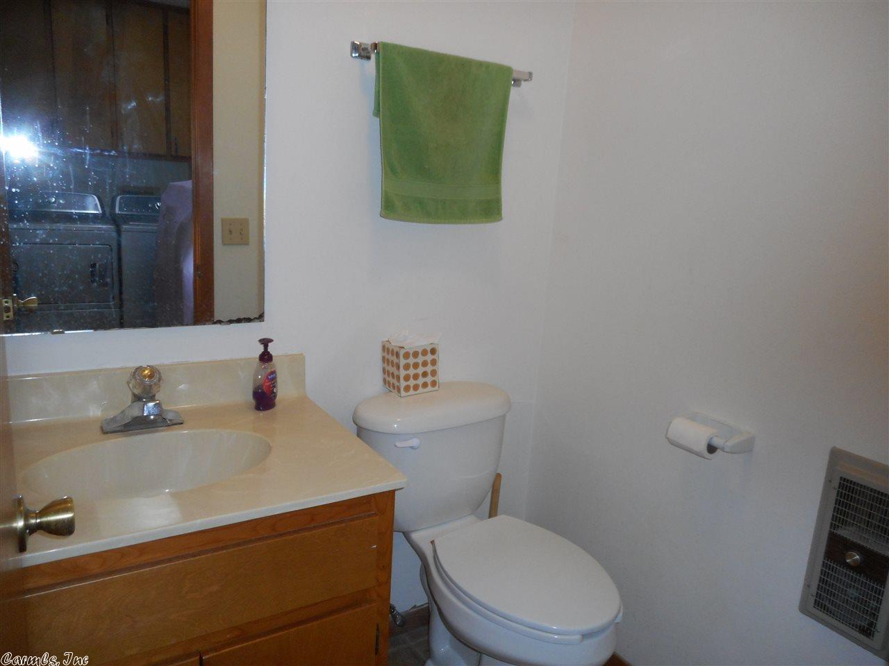 805 Clarence Street, Mountain View, AR 72560