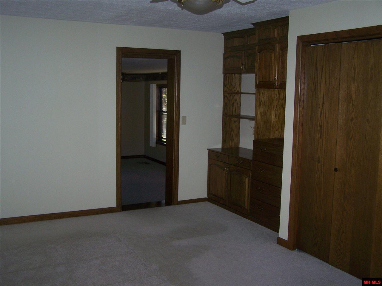 9298 HWY 62 WEST, Viola, AR 72583