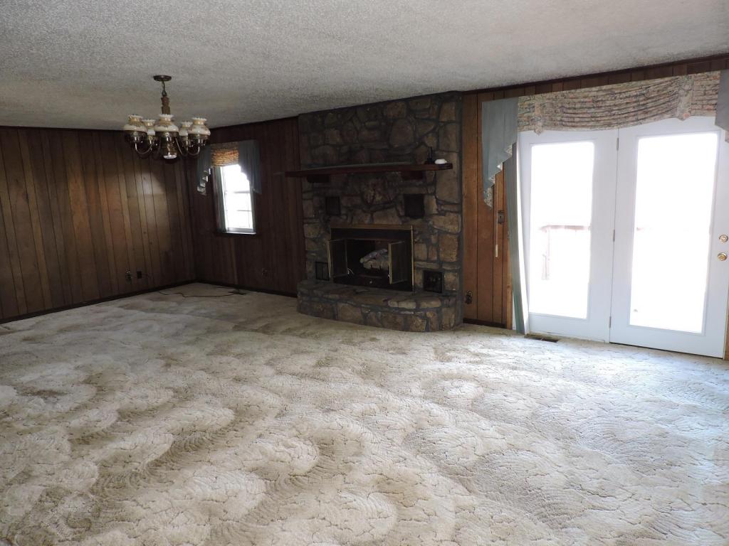 220 N HARMON Road, Harrison, AR 72601