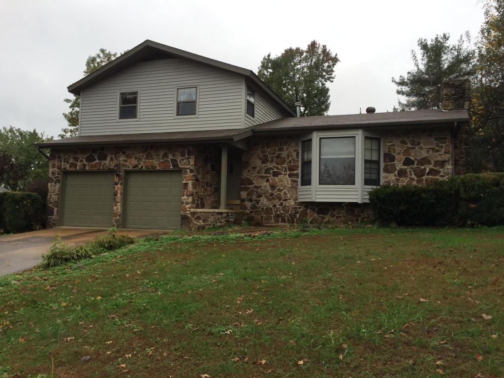 35 Hawthorne Drive, Harrison, AR 72601