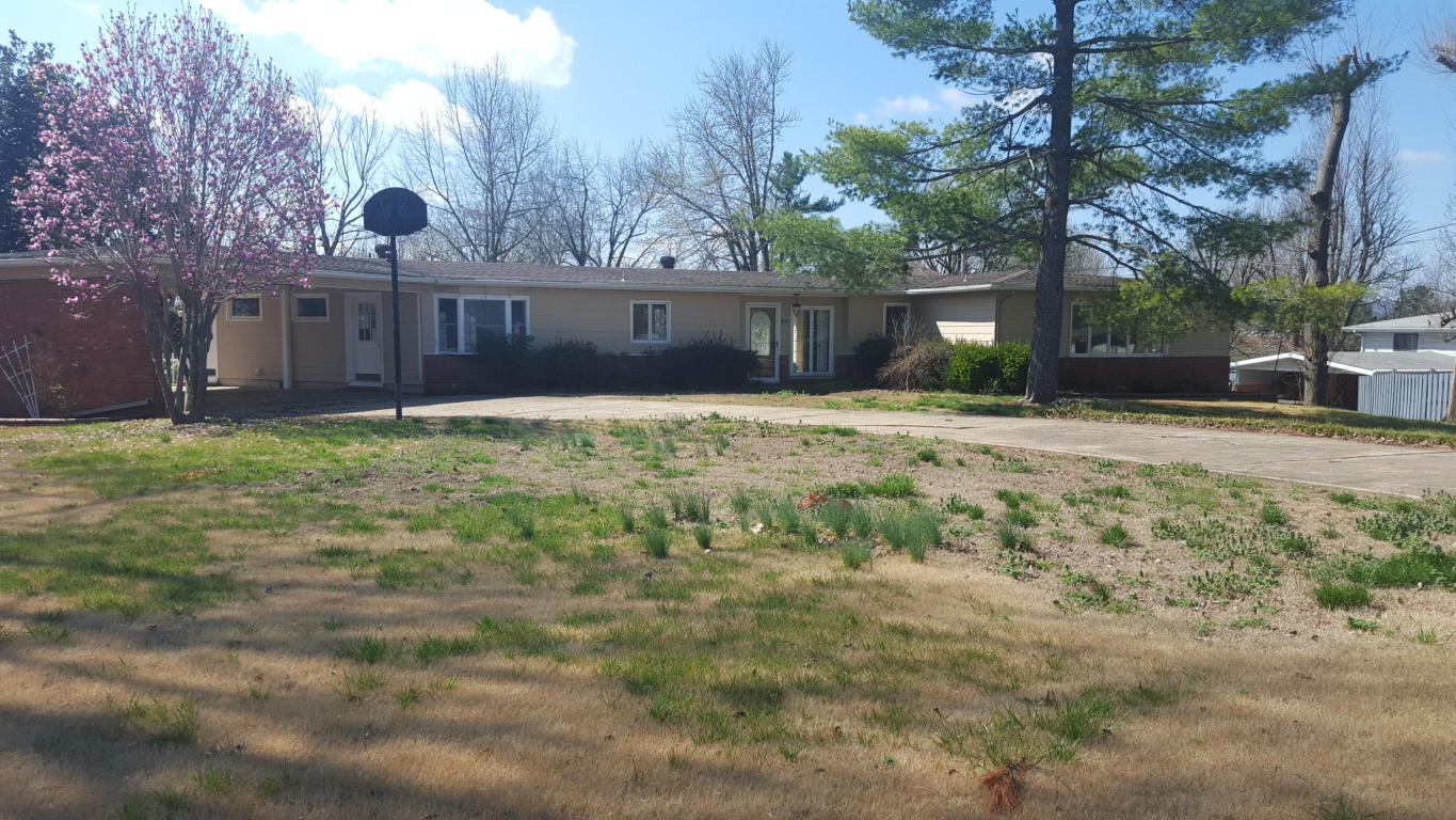 902 W SHERMAN Avenue, Harrison, AR 72601