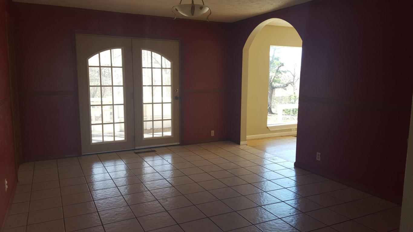 902 W SHERMAN Avenue, Harrison, AR 72601