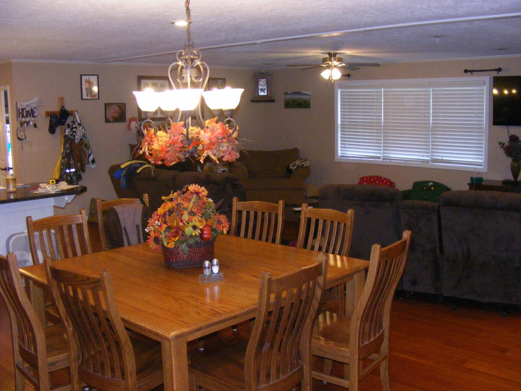 3911 UNWER, Harrison, AR 72601