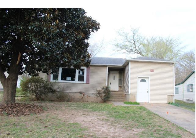 922 N Pine StHarrison, AR, 72601Boone County