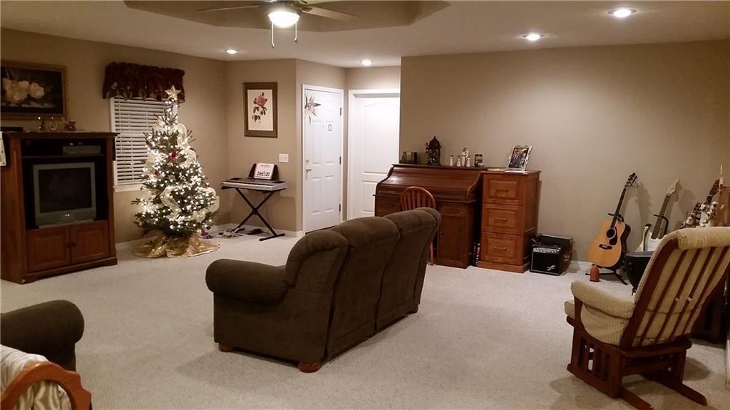 107 Paradise CoveLN, Berryville, AR 72616