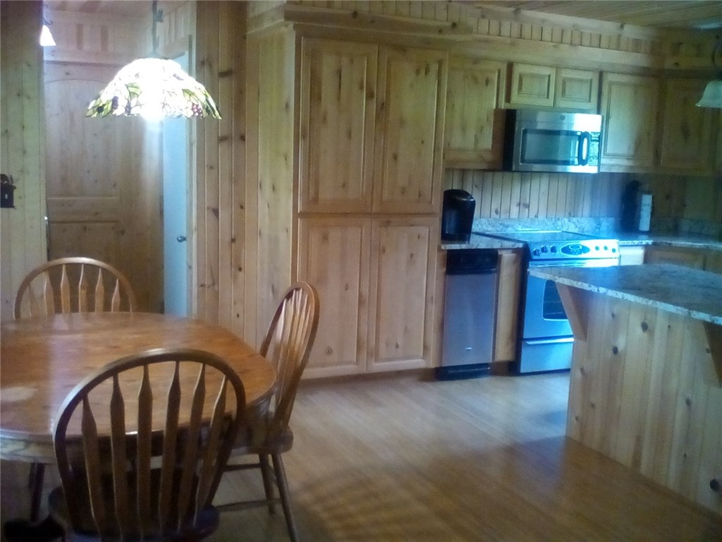 2214 Hwy 143, Berryville, AR 72616