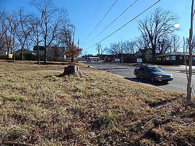 207 N Main Street, Berryville, AR 72616
