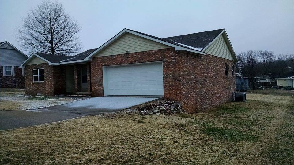 1223 LauraAVE, Berryville, AR 72616