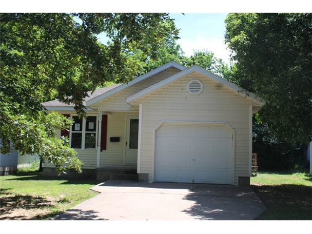 203 Pritchard StBerryville, AR, 72616Carroll County