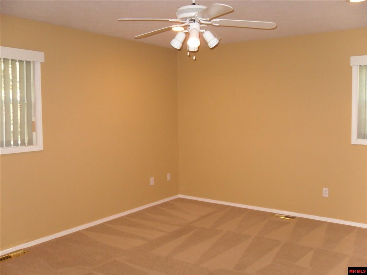 116 BLOU CLOWER, Bull Shoals, AR 72619