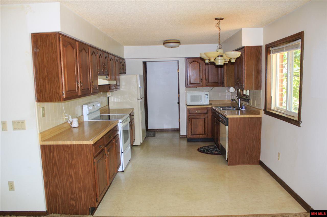 317 CARDINAL TERRACE, Bull Shoals, AR 72619