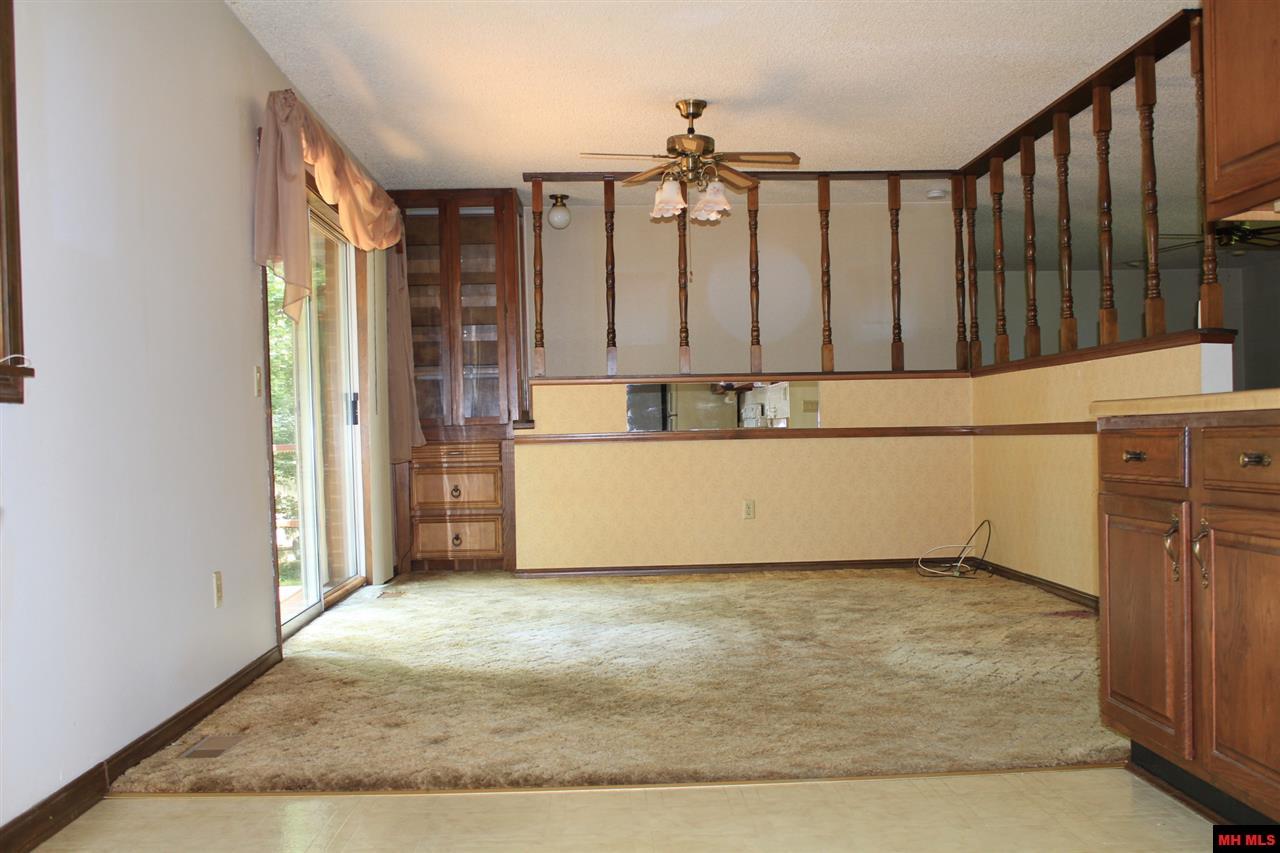 317 CARDINAL TERRACE, Bull Shoals, AR 72619