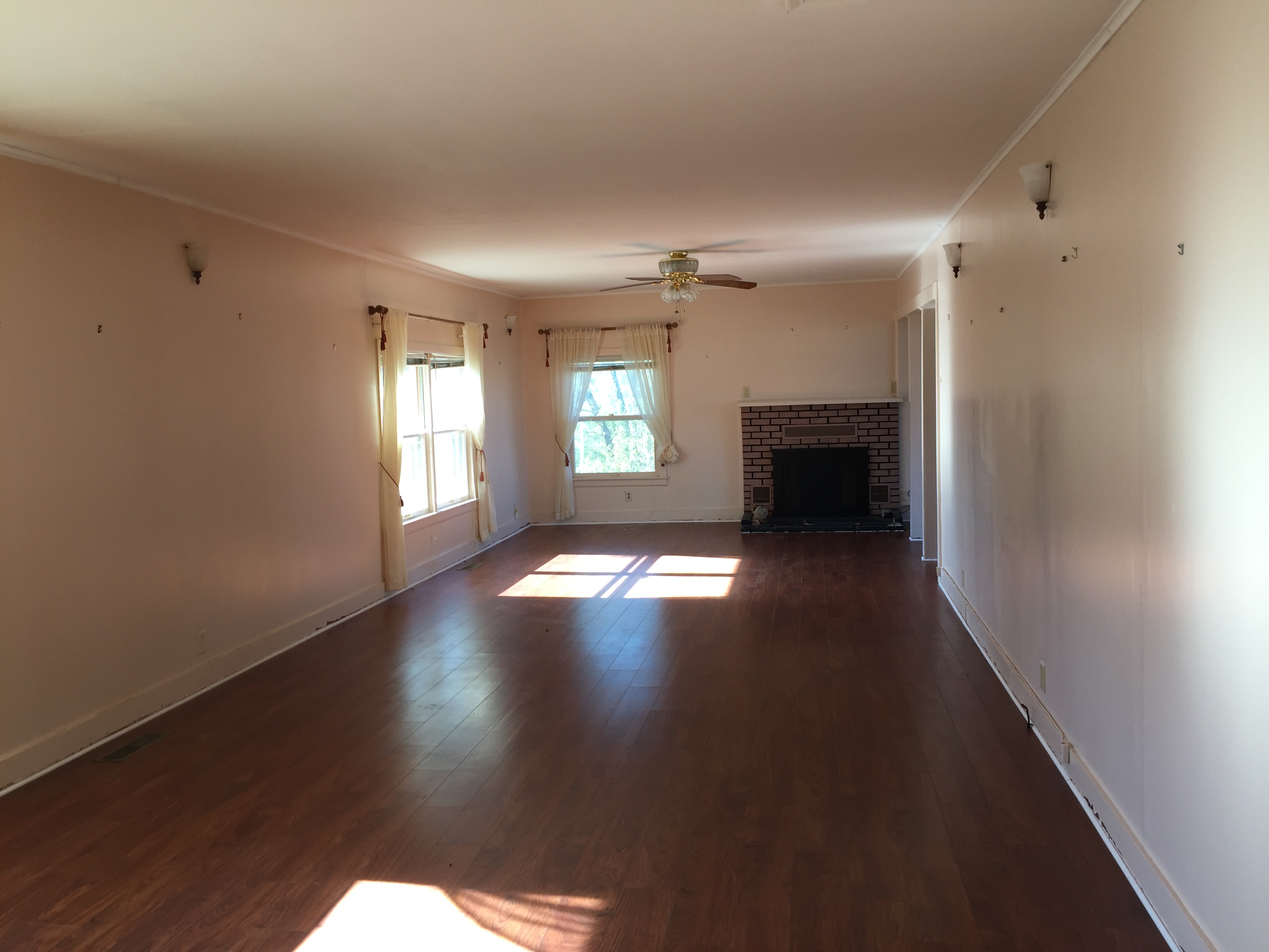 323 Harding Boulevard, Cotter, AR 72626