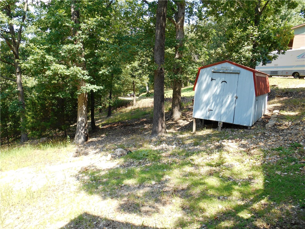 41 Ridge Rd, Eureka Springs, AR 72631