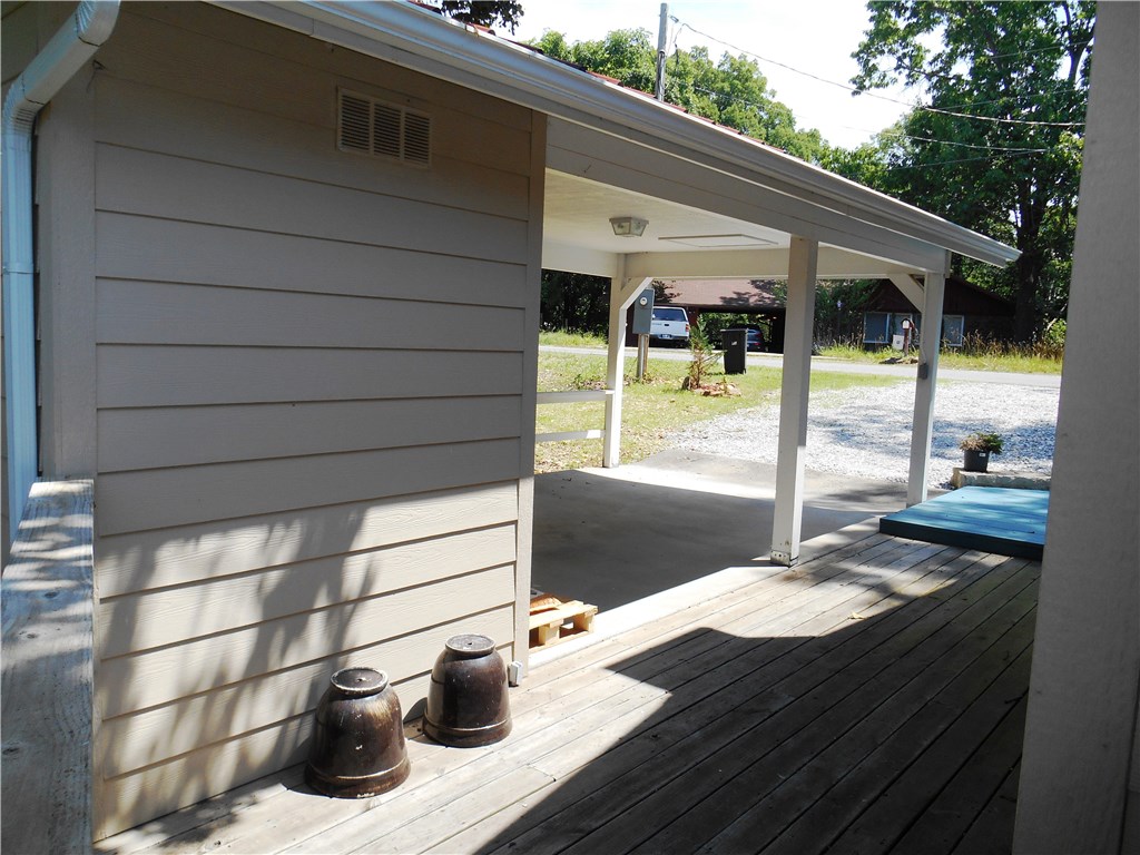 41 Ridge Rd, Eureka Springs, AR 72631