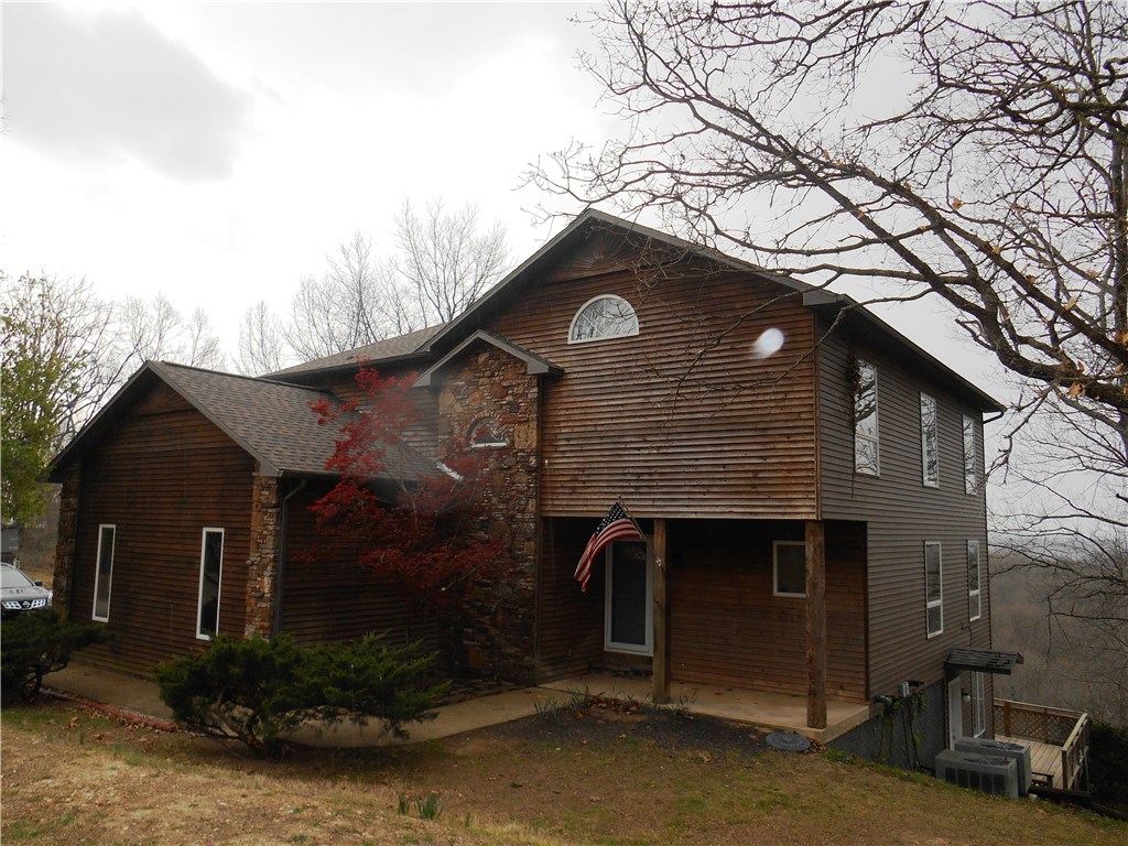 1877 Mundell Rd, Eureka Springs, AR 72631
