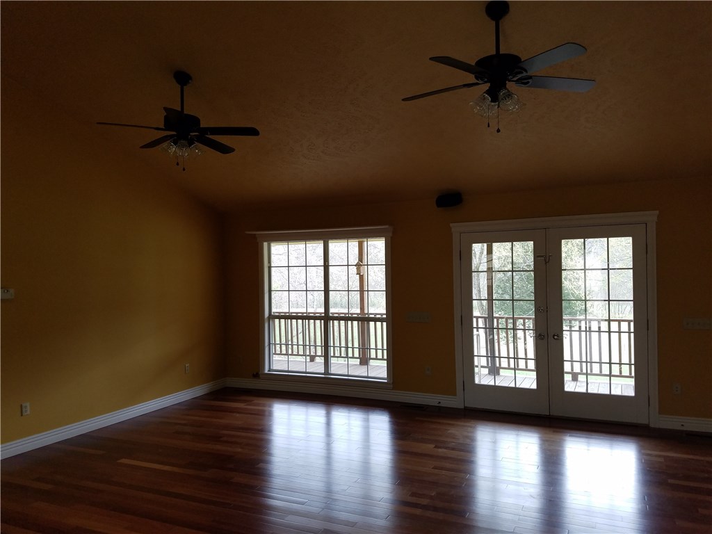 212 CR 1080, Eureka Springs, AR 72631