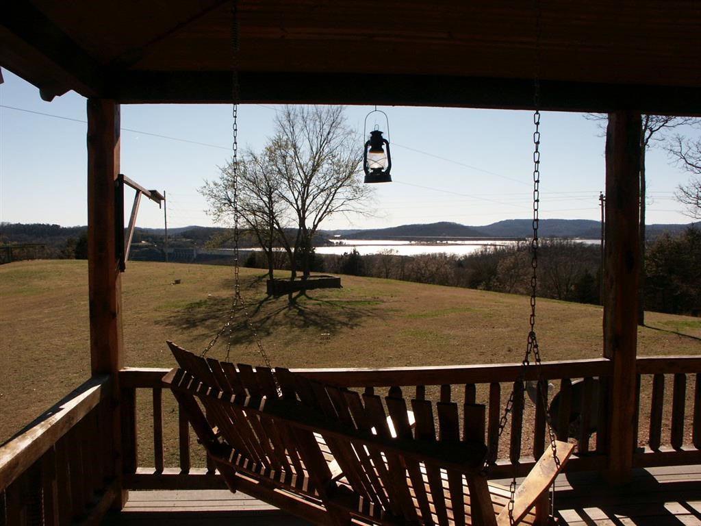 423 County Road 136, Eureka Springs, AR 72631